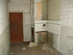 dirty bathroom